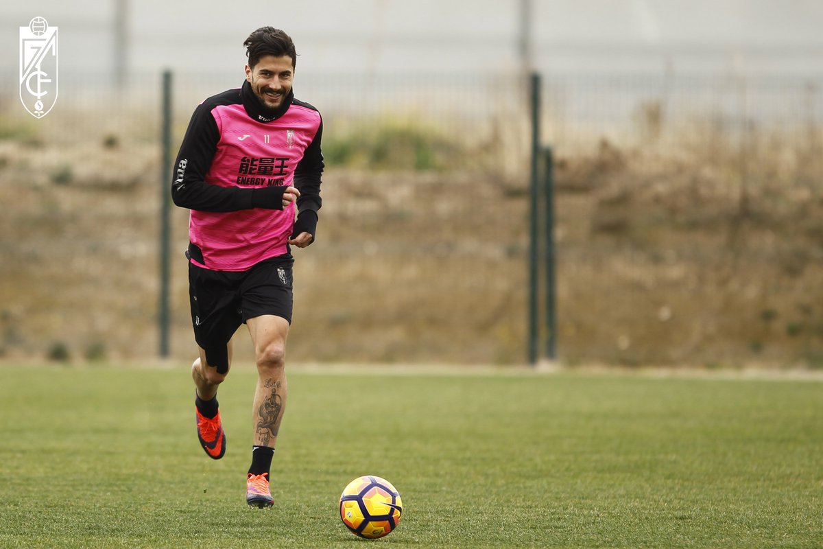 Granada CF ❤️⚪️ tweet media