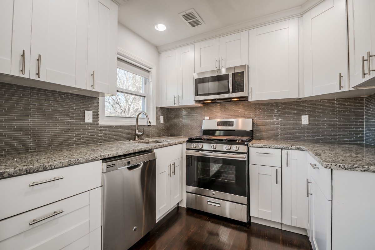 VirgentRealty's tweet photo. Perfect for someone who wants the look and feel of a brand-new home in a great #InTownATL neighborhood. $284,900. https://t.co/114lsMO119 https://t.co/oo20hGkUTg