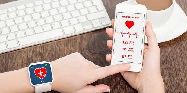 ladh's tweet photo. Le smartphone, votre nouveau docteur https://t.co/baDk62ylPl https://t.co/Ab8kHXDALd