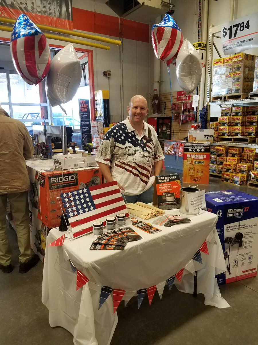 JessJensen_'s tweet photo. Thanks @joelboo11 for supporting the paint event!!! https://t.co/3lYBVCLEDy