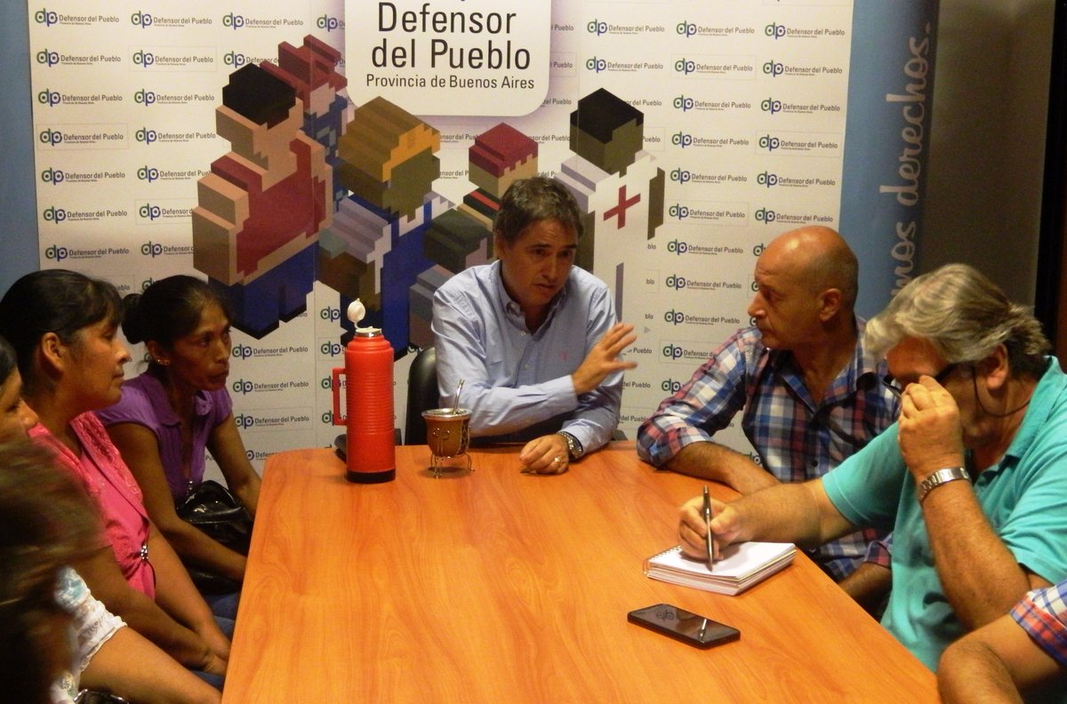 .<a href="/GLorenzino/">Guido Lorenzino</a> y <a href="/CholoAncona/">Eduardo Ancona</a> mantuvieron una reunión con quinteros de la zona, afectados por el temporal