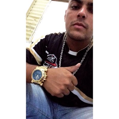 _dSouusa tweet picture