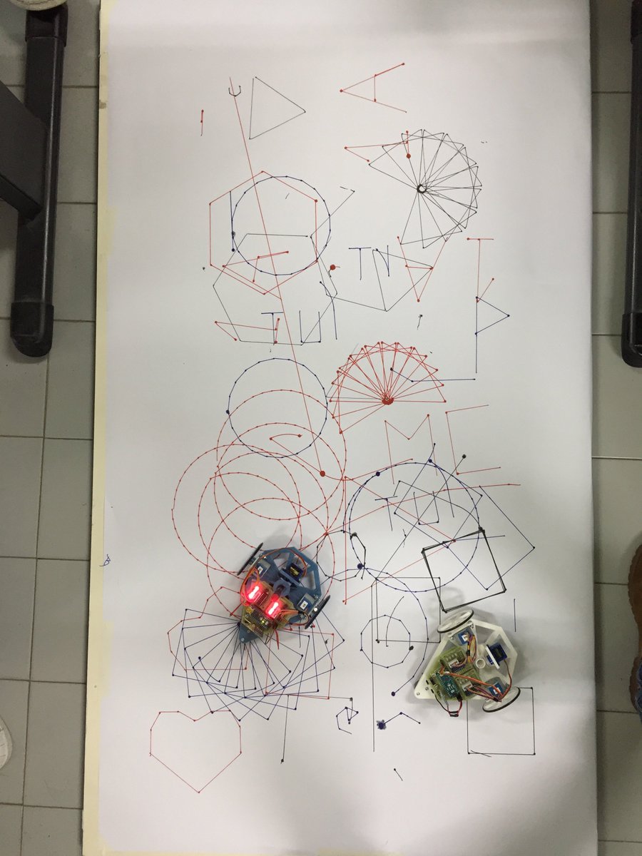 pmoliterni's tweet photo. Gli studenti 1A #CAT @ITSETMCapitolo con #Snap4Arduino e #DrawingRobots: #Informatica e #Disegno2D. Prossimo passo #BeetleBlocks e #Stampa3D https://t.co/EgqK8Gn5oT