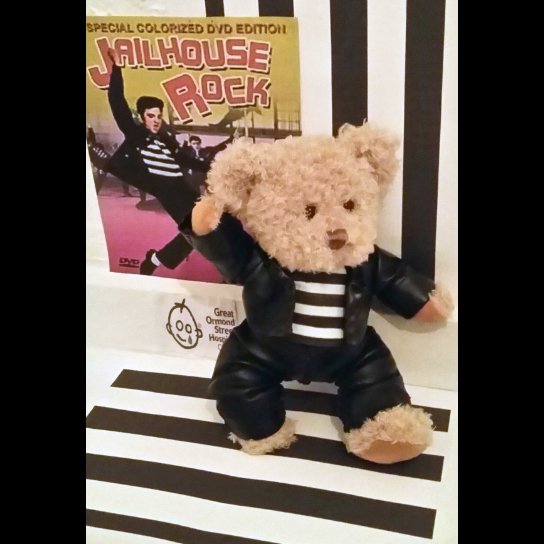 MrBernardBear's tweet photo. Thanks everyone who took part in my #BernardBearWeek! And congrats to @TweetatPIOldSt @PiFossePark @SarahJWoodford @mandwhit @nclairport_pi https://t.co/2aoxSCAu9q