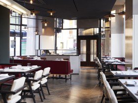 ZagatChicago's tweet photo. .@RoneroChicago, @TheRobeyGH &amp; Kitsune among Chicago's hottest restaurants right now https://t.co/bOEmPKTnDH https://t.co/bwa9gjoxwf