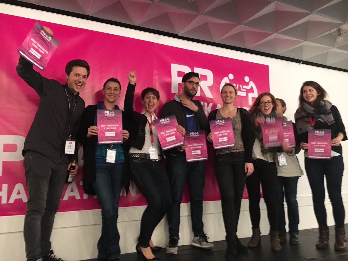 mainFREIRAUM's tweet photo. #MissionPR erfüllt! @fischerappelt "Most Innovative" Preis
abgeräumt @newsaktuell @prreport_de 
#PRHack #mondaymotivation #30u30 #innovation https://t.co/5Wb4J3jgcY