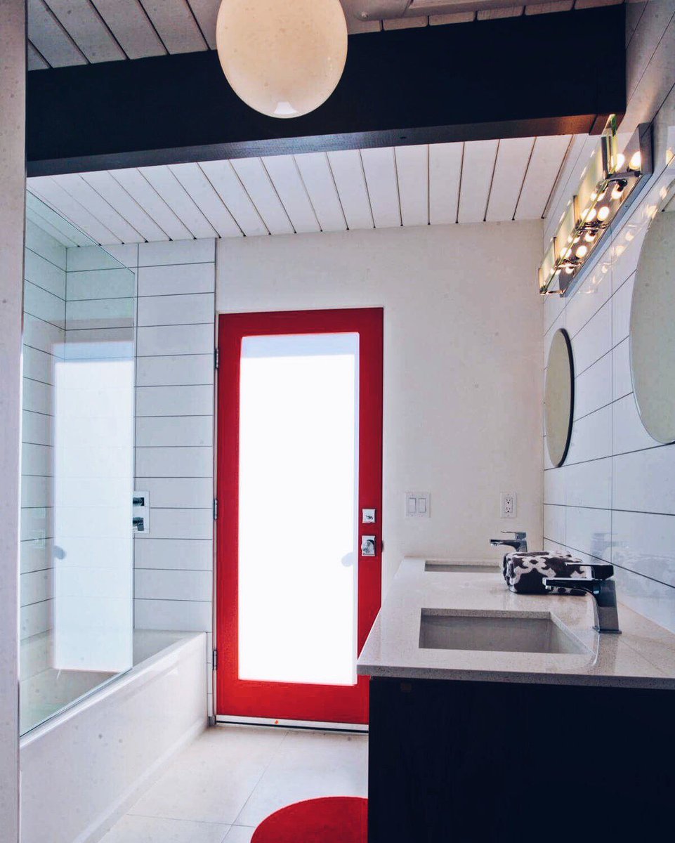 aquabrass's tweet photo. Adding any form of colour to your bathroom will immediately add character to it.@TKUDS 
#aquabrass #lifemadebeautiful #riga https://t.co/JBIVZ5zCNr
