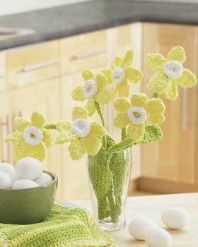 FaveCrafts's tweet photo. Flowers that never die? Let's make them! https://t.co/4d0rMLqepU #crafting #flowers https://t.co/WsqlAERmqa