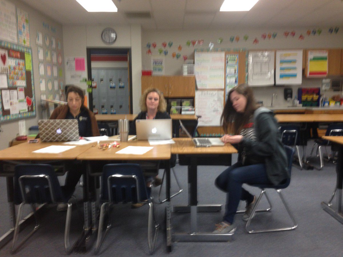 mrskkasper's tweet photo. Learning writing conferences #bearslearn https://t.co/cn3vo06Hjp