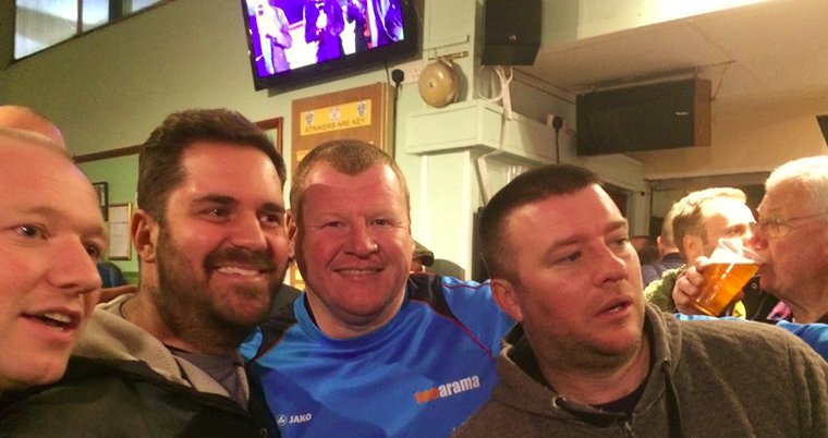 sportbible's tweet photo. Sutton United’s substitute keeper Wayne Shaw was in the bar at half-time. LEGEND 😂 https://t.co/NiwXAYTArQ