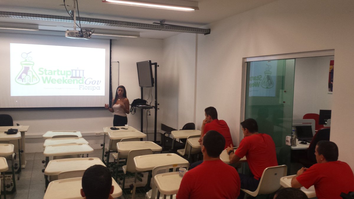 cbmsclivre's tweet image. Apresentaçâo do evento Startup Weekend Gov Floripa @CodeForFloripa