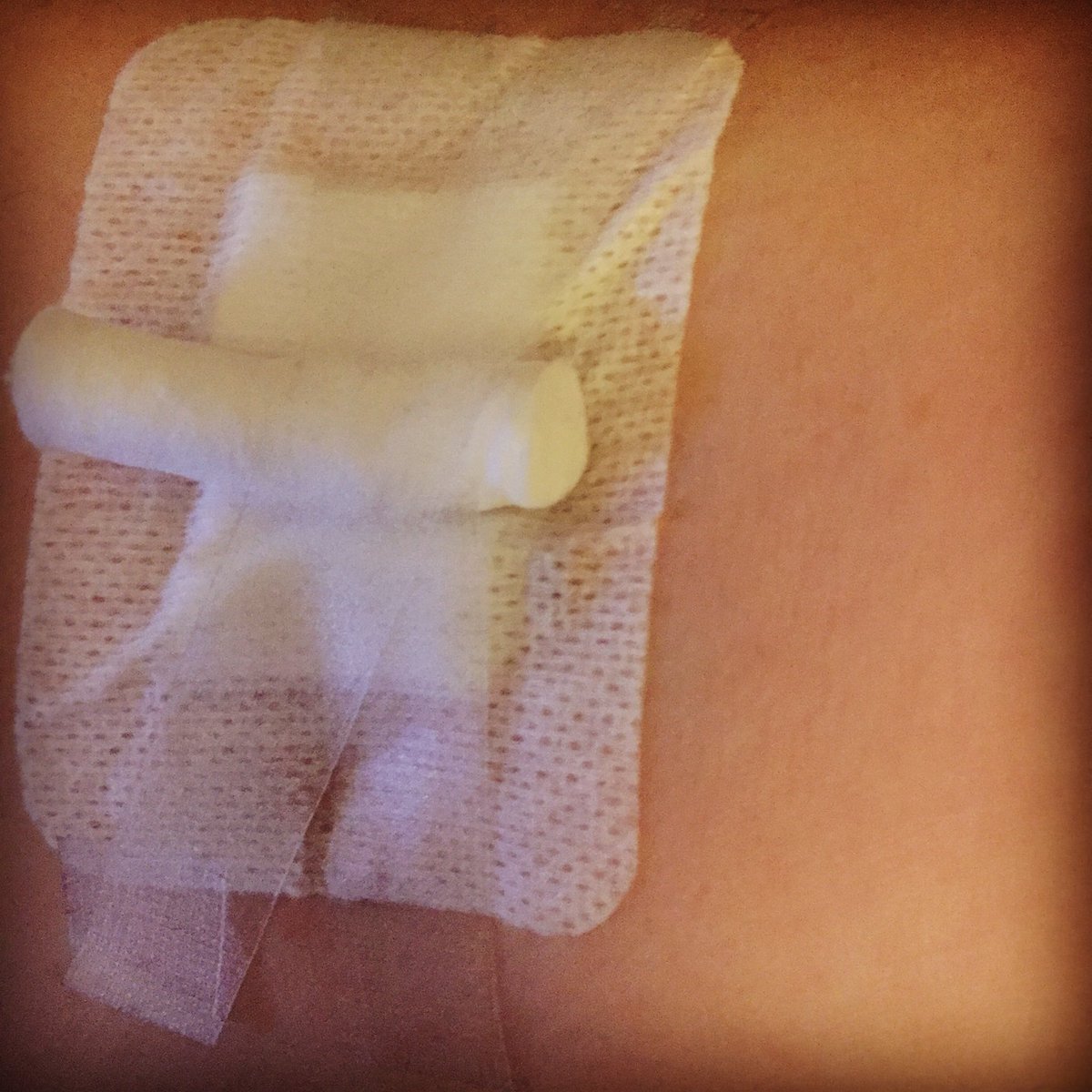 s_hambles's tweet photo. Get a free awesome plaster, cup of tea and snacks when you give #blood you also get to save lives too @GiveBloodNHS #Giveblood #beawesone https://t.co/nMgua08nqK