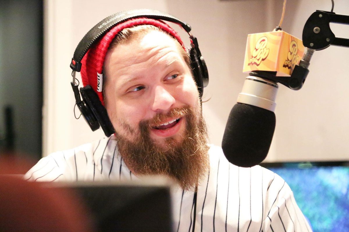 PeeWeeRadioDJ's tweet photo. Tous les matins dès 6h, Marie-Jo et moi vous accompagnons sur les ondes de POP 100.9! 🎙🎶

https://t.co/aFlO4jipd5 https://t.co/MfKzhcTRHw