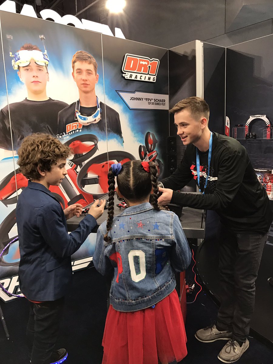 ToysRUs's tweet photo. #PresidentofPlay Ariana and Chief Play Officer Emile meet & greet Johnny FPV @johnnyschaer professional drone racer! #TFNY https://t.co/9td1w0fBk6