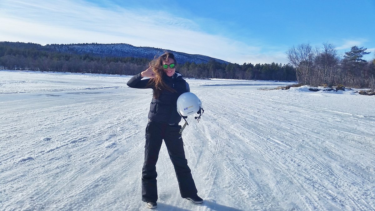 Legouix's tweet photo. That's a wrap!.📽🎬 The most epic day @IceDriver... but WHO WON? My lips are seeeeeealed 🙊 You'll just have to watch @onlymotors to find out 🤗 https://t.co/aJvFNF5LHy