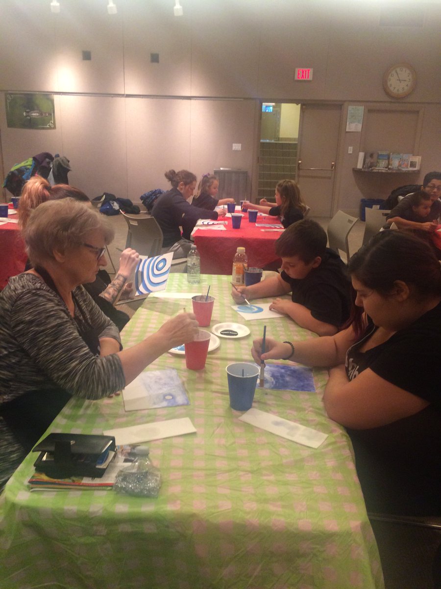 Art_Edvantage's tweet photo. Happy #FamilyDay! 🙌🏼 our #paint parties are fun for the whole #family! 🎉🎨 #promise #fun #artists #oshawalibrary #whitby #oshawa #grow #art https://t.co/5bHxY8dXiI