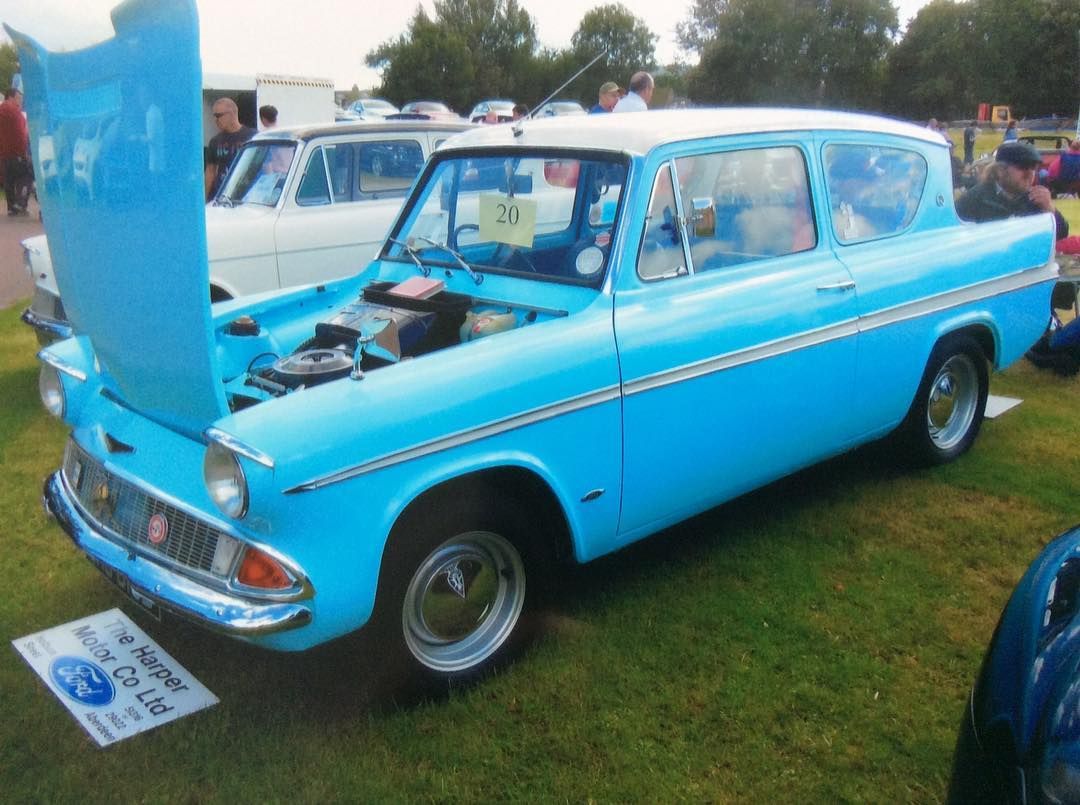 HeritageFord3's tweet photo. Ford Anglia
📷: @retrohillclimb
#retrohillclimb #retro #hillclimb #allford #alford #ford #anglia #fordanglia #fordangliasuper #heritageford https://t.co/gW7o63iu83