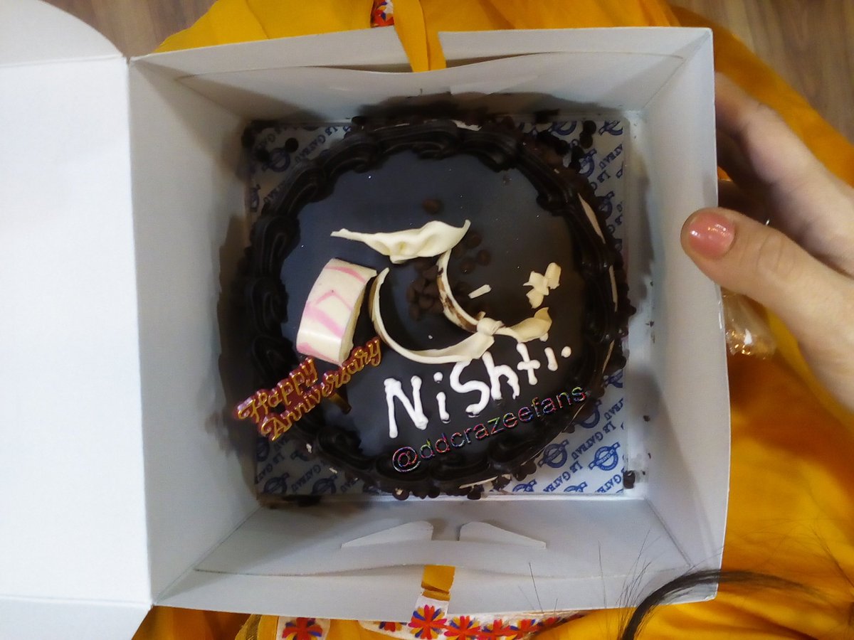 Congratulations on this beautiful and special occasion for both of you #DrashtiDhami #NirajHappy 2nd Anniversary #NiShti<a href="/drashti10/">Drashti Dhami</a>