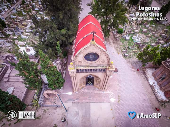 DroneSpace3D's tweet photo. Desde el panteón del Saucito, #SanLuisPotosí 💙#AmoSLP https://t.co/dE1qA50rmO