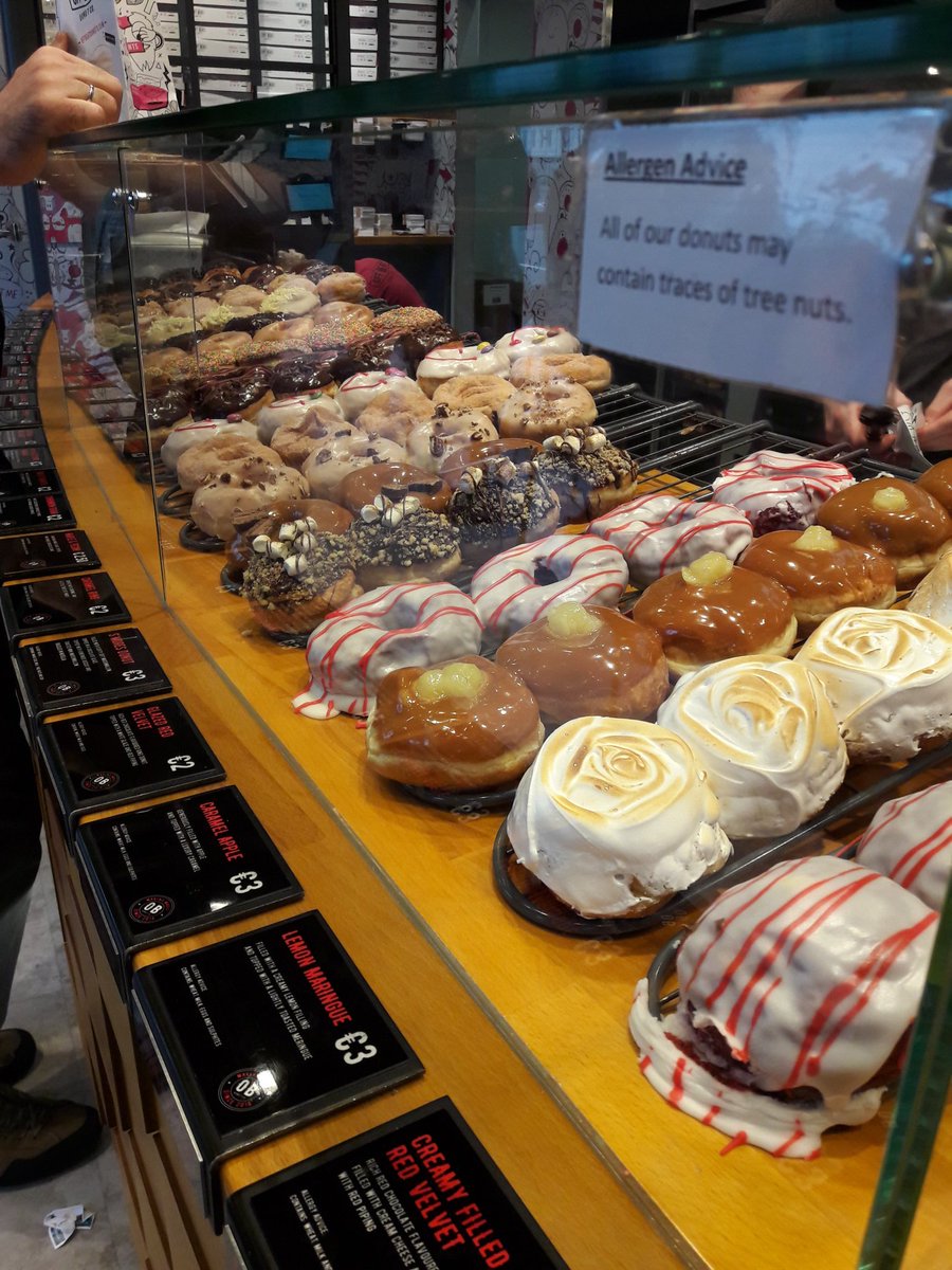 JennyYourell's tweet photo. First time I ever had @OffbeatDonuts and boy was I not disappointed. Was walking past them for 3 days and finally had to give in. #beauties https://t.co/mA0MZwgKJe