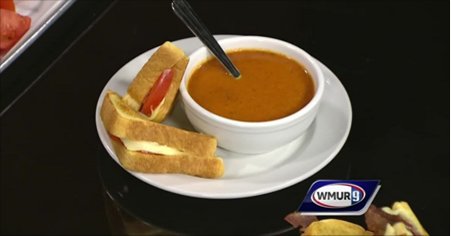 2HomeCooks's tweet image. Want some old school comfort food? Helen is cooking it up with Erin Fehlau from @WMUR9  Cook's Corner. ow.ly/biRr309blD4 #2homecooks
