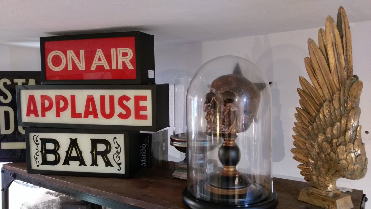 So what's on your #topshelf ? #interiorstyle #homedecor #interiordesign #OnAir #applause #bar #angelwing #skullcandy