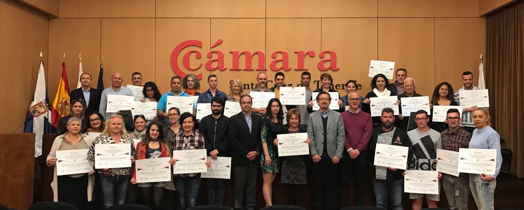 Más de 50 restauradores se forman para que #Tenerife sea un destino gastronómico 5 estrellas en @camaratenerife bit.ly/2kRyyD6