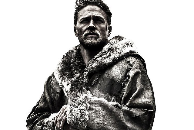 OnCamara's tweet photo. Charlie Hunnam es el nuevo Rey Arturo. Mira el tráiler de “King Arthur: Legend of the Sword” aquí: https://t.co/XIbn5C4LIo https://t.co/rPA6jrkSBP
