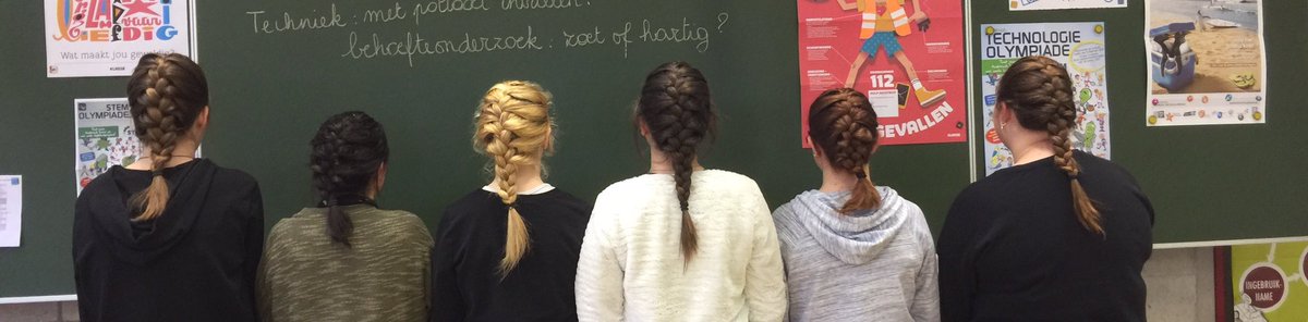 HeleenDeman's tweet photo. @GO_MSNieuwpoort#maquillage en meisjes met een vlecht!#Zorg voor welzijn😊 https://t.co/4sYbfZdMsf