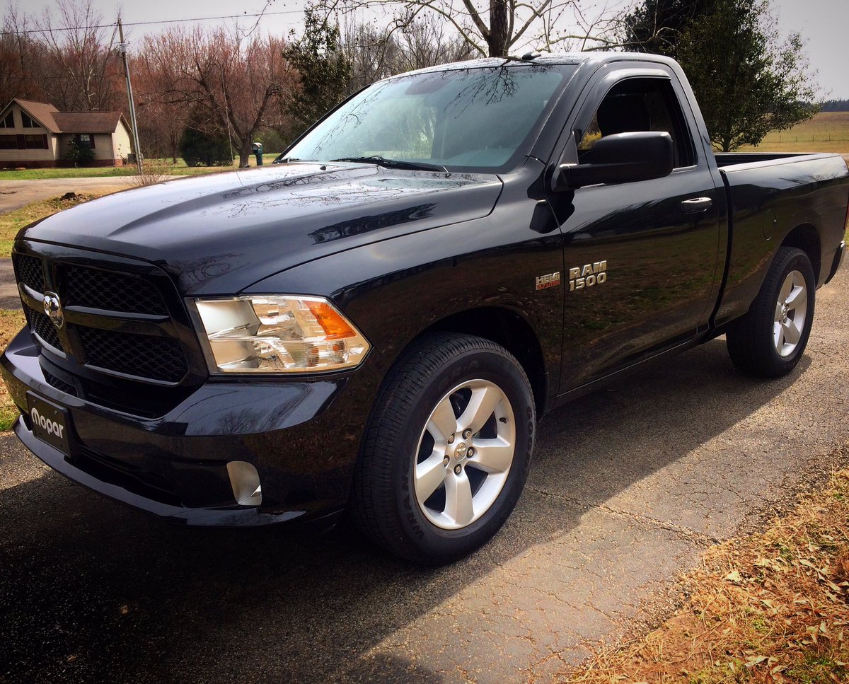 Moparjon_1982's tweet photo. Happy Mopar Monday! #moparmonday #ram #Ram1500 #ramexpress #ramtrucks #mopar #moparornocar #moparchat https://t.co/E2UbXBBQgb