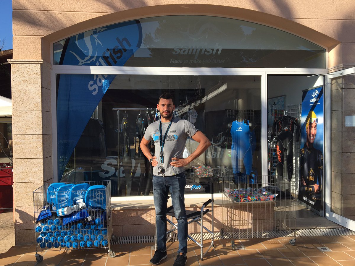 HotelsVivaSport's tweet photo. Ya tenemos la tienda #sailfish en el @HotelVivaBlue 
Aquí podréis encontrar todo lo que necesitáis para nadar como 🐬🐟🐠 #triatlón #Triathlon https://t.co/0HHZVDcGwO
