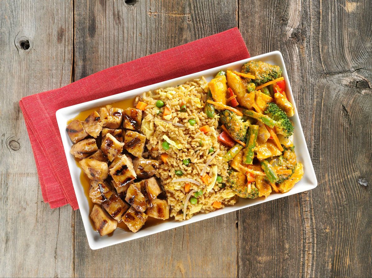 Leeann Chin On Twitter Our Chin Dynasty Plate Is Loaded Up W Bourbon Chicken And Thai Coconut Curry Upgrade To Fried Rice For A Small Fee Leeannchin Https T Co C8ukyseqbk