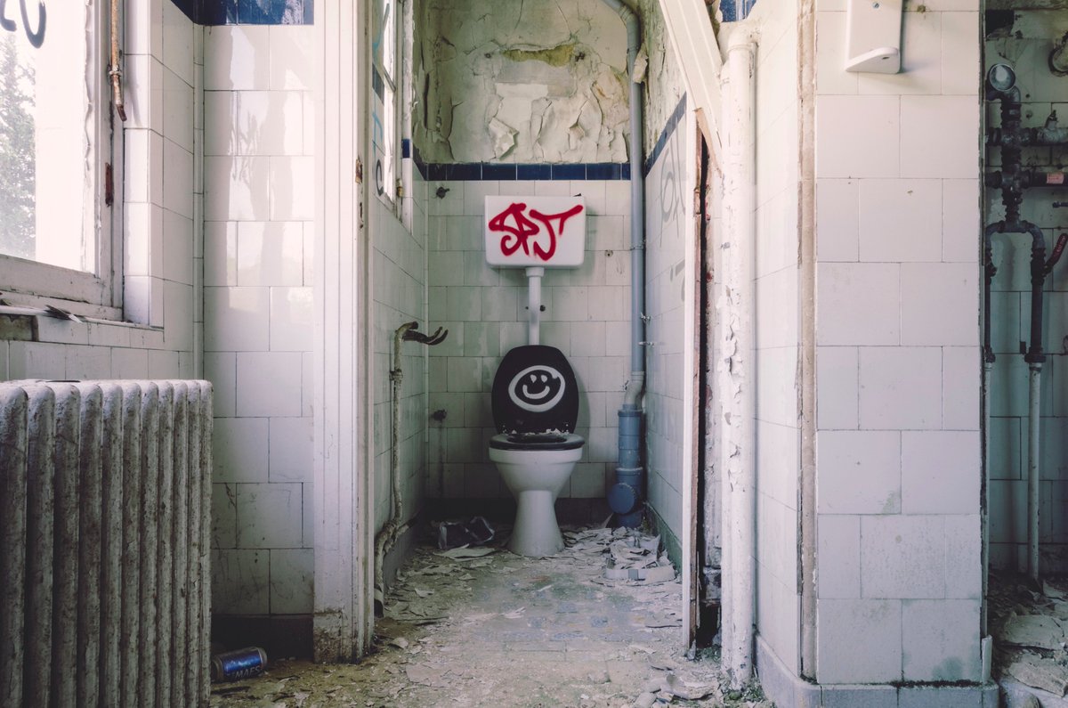 MotheringBeyond's tweet photo. NEW POST: Why Potty Training is just THE WORST! #motherhood #pottytraining https://t.co/GtsOErjzeX https://t.co/exvODOI4FQ