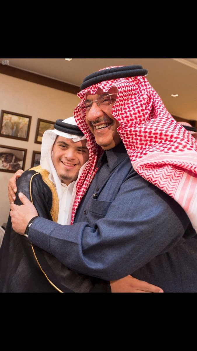 صوره جميله أبويه تجمع بين الحب و الحنان
 ❤🇸🇦#متلازمة_الداون