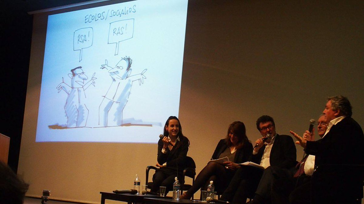 revenudebaseFr's tweet photo. Débat entre écologistes et socialistes (entre autres) sur le revenu universel ! #rdblaconf https://t.co/gNY6eer66e