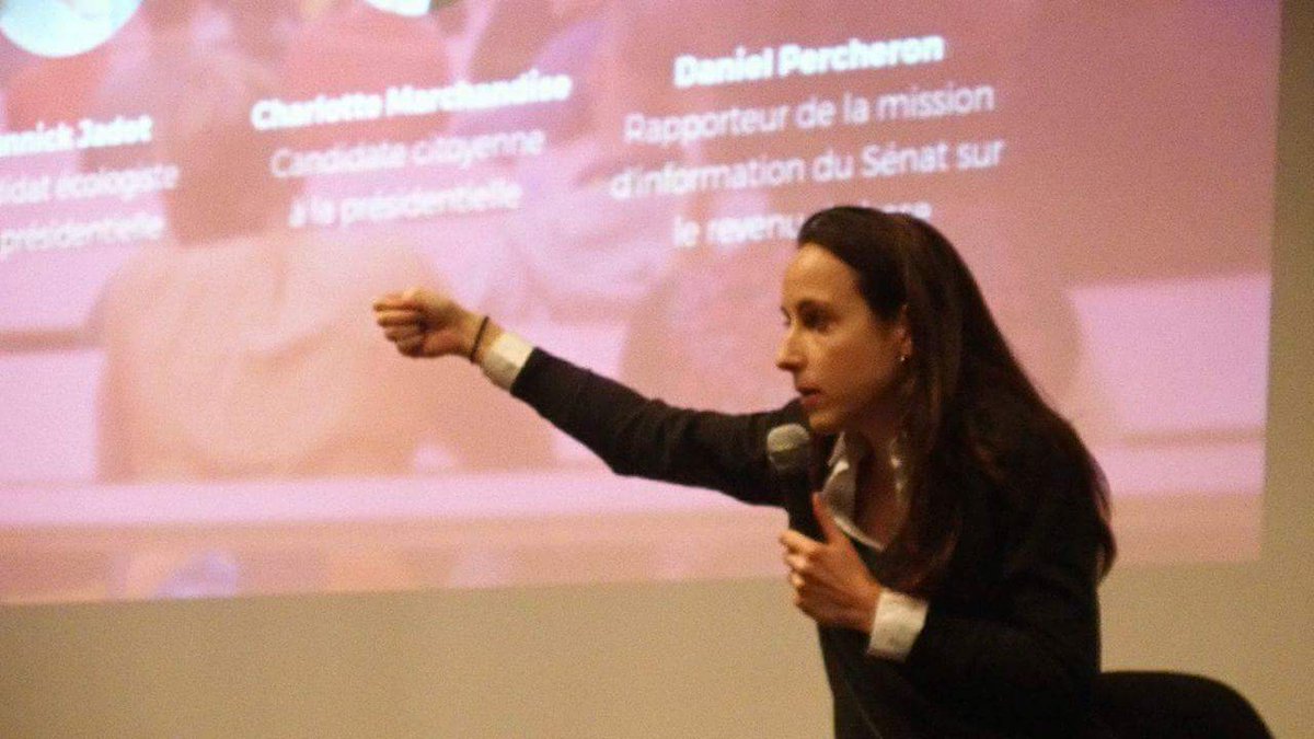 revenudebaseFr's tweet photo. La discussion se passe bien entre les politiques #rdblaconf #revenudebase https://t.co/TCiA87vziR