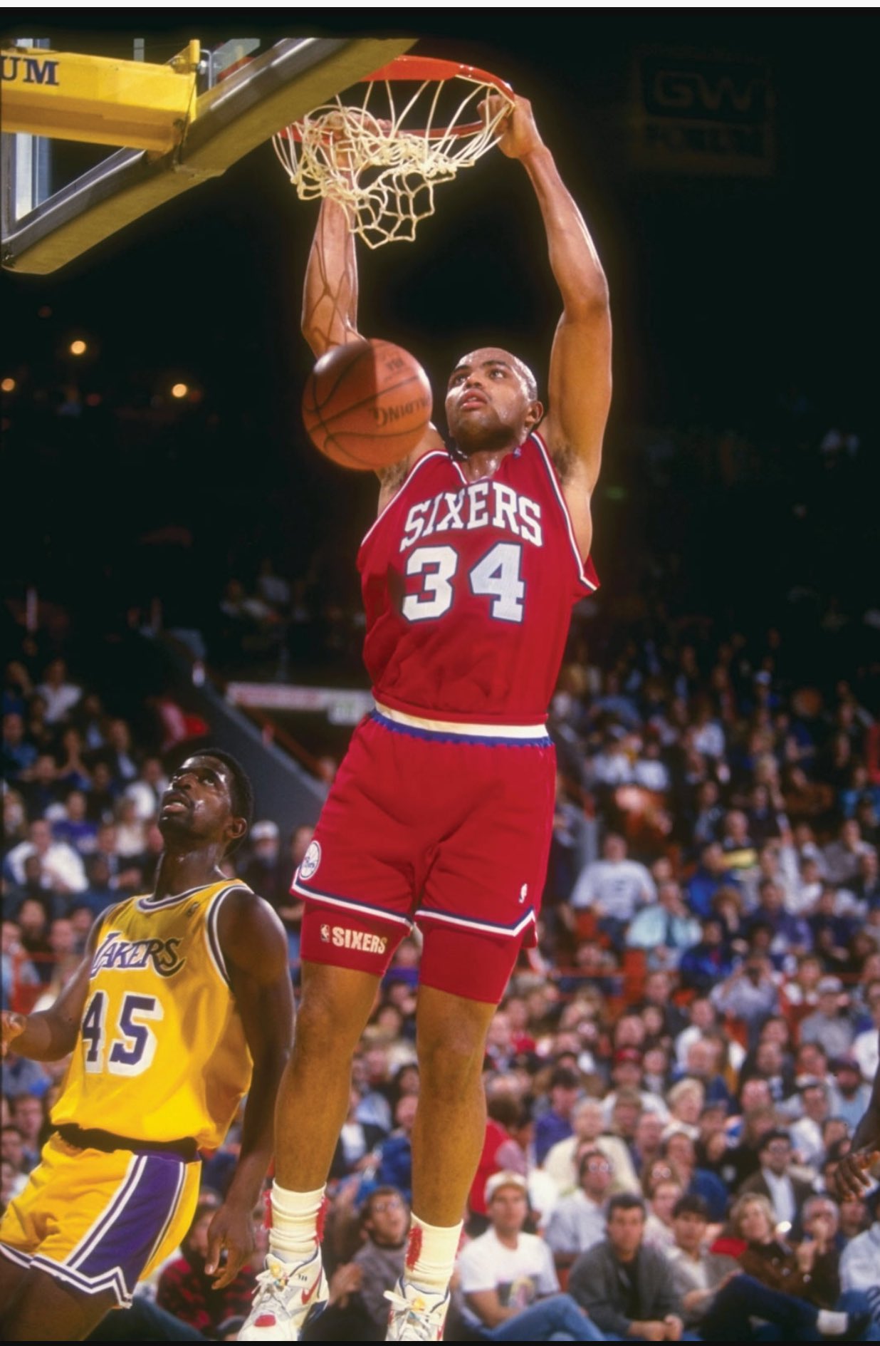 Happy birthday to the Round Mound of Rebound Charles Barkley! Have a great day Chuck! 