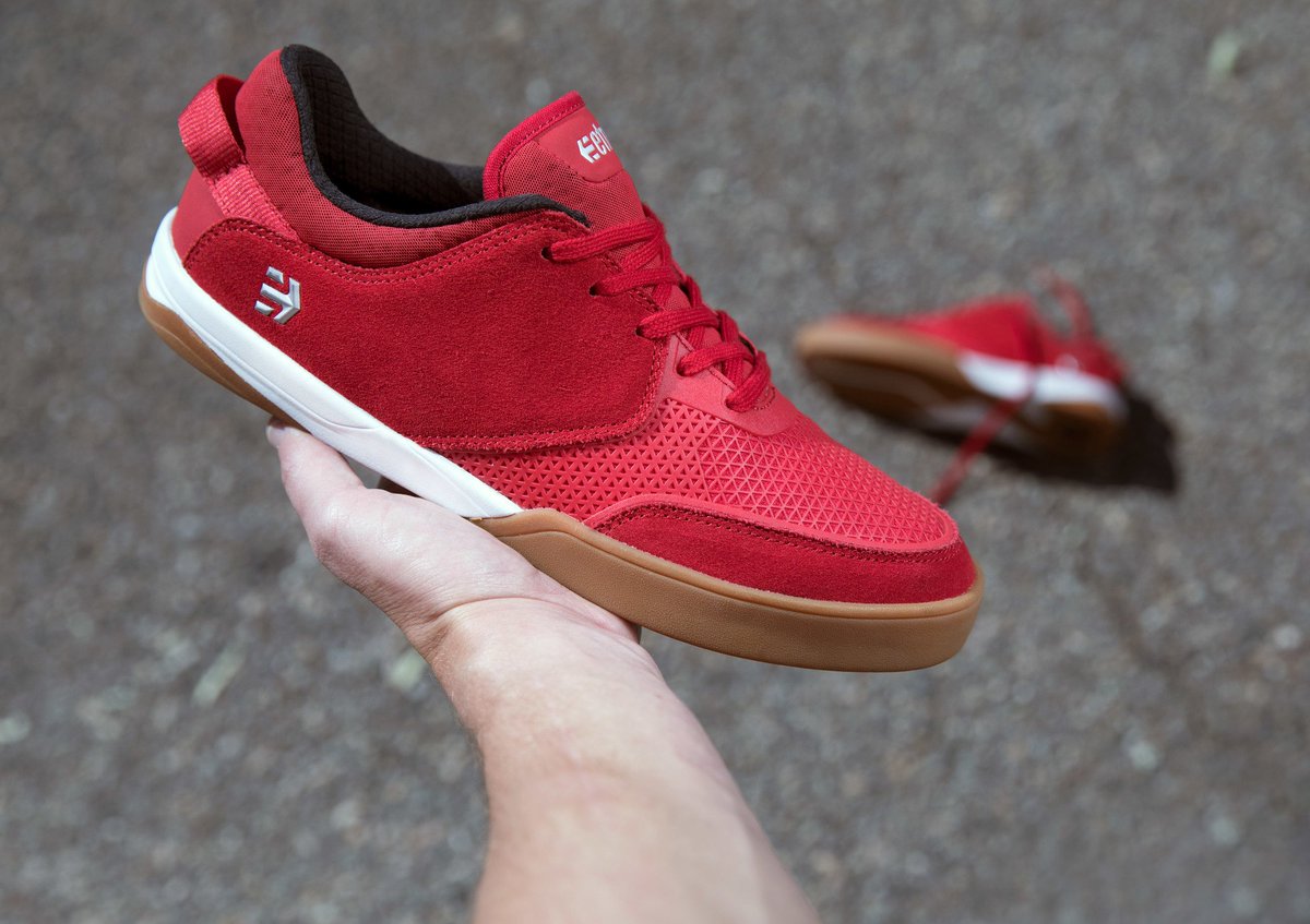 etnies tweet media