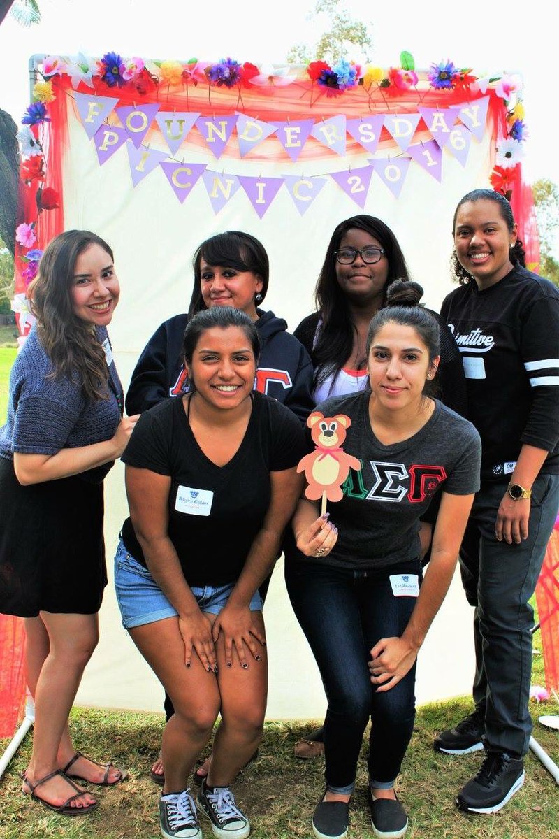 ucr_lsg's tweet photo. 🌹💚⚪❤#ΛΣΓ #LambdaSigmaGamma #MotivationMonday #UCRLSG #PresidentsDay #KappaChapter #XiChapter #OmicronChapter #PhiChapter #ChiChapter https://t.co/DidVyEYk7I