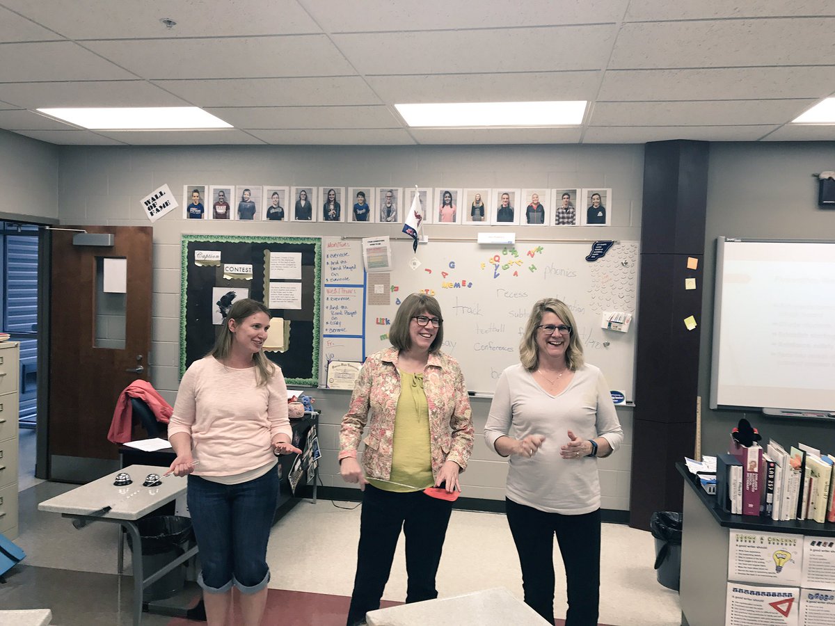 BrookeRalph345's tweet photo. @ElmontUSD345 teachers representing by modeling the fly swatter game during Vocabulary Games session with @loristratton7 #feb20pd https://t.co/ukCOdaotvH