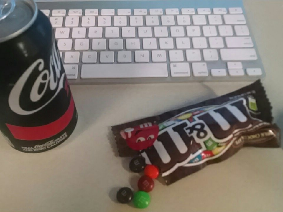 ShhMike3's tweet photo. A celebratory snack... #2Print https://t.co/TpJJMAkgu5