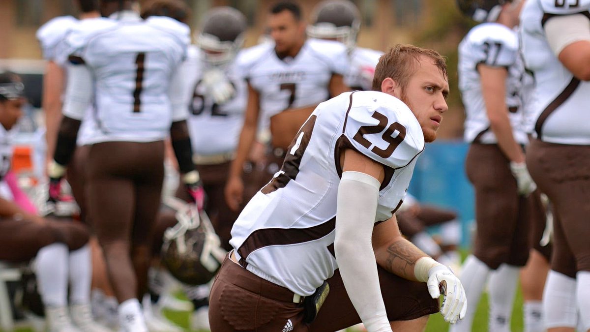 SpringsEquality's tweet photo. Gay college football player says he is risking nothing by coming out https://t.co/Z6EJLpXC3B https://t.co/sdpZqysDF3
