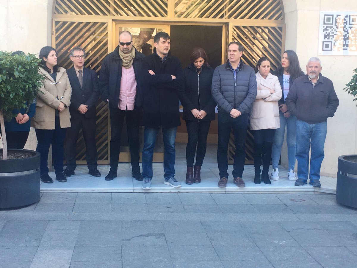 <a href="/SantiRoman75/">Santi Román Gómez</a> Condenando, los concejales que hemos acudido, el crimen que ha sufrido una vecina de Campello. #Stopviolenciamachista