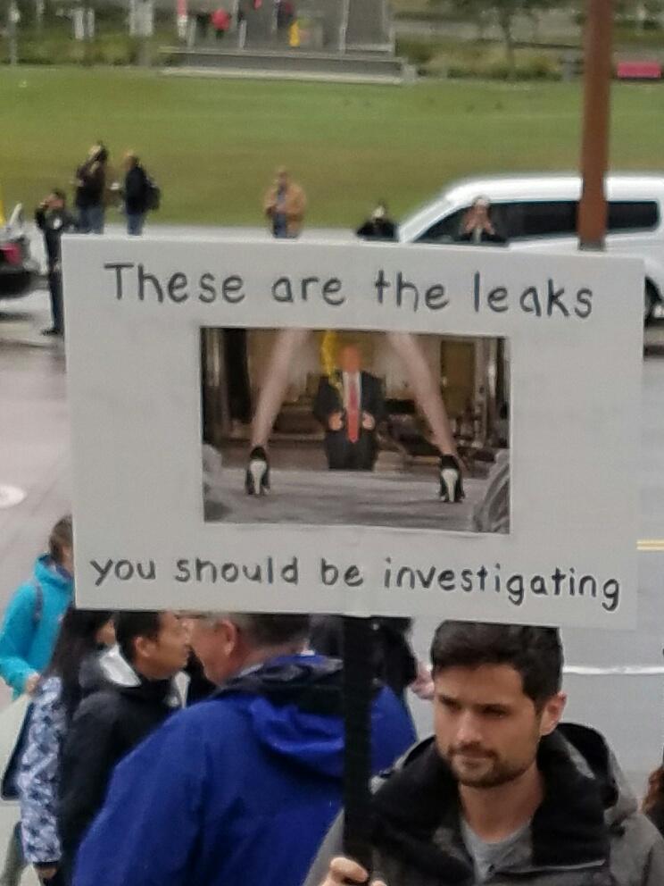 KIsprogress's tweet photo. #NOTMYPRESIDENTSDAY
 Los Angeles  CA https://t.co/GtthVT1b5G