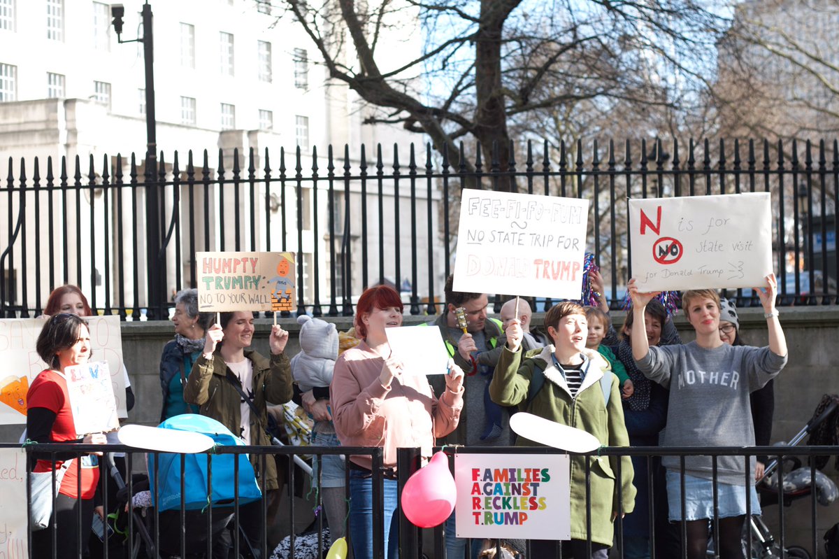 FARTrumpUK's tweet photo. Here's a few more photos from today! #FARTrumpUK hope your kids are tucked up &amp; dreaming of their next protest. https://t.co/jAmjChsLLk