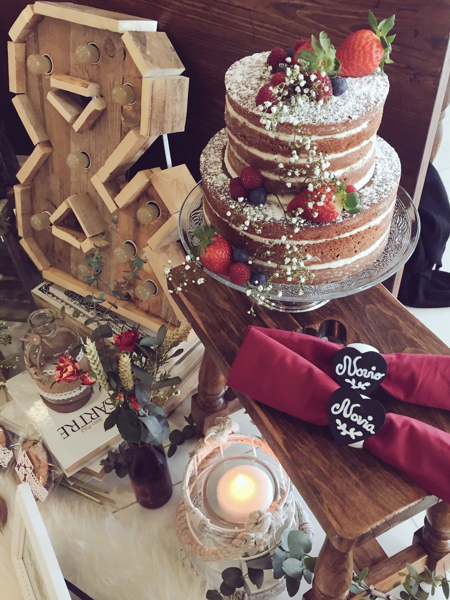 ¿Quieres ver la #boda #boho que montamos en <a href="/MibodaRocks/">Mi Boda Rocks</a> en #Valencia? Todas las fotos en nuestro blog: weddingexperience.es/boda-nomadas/