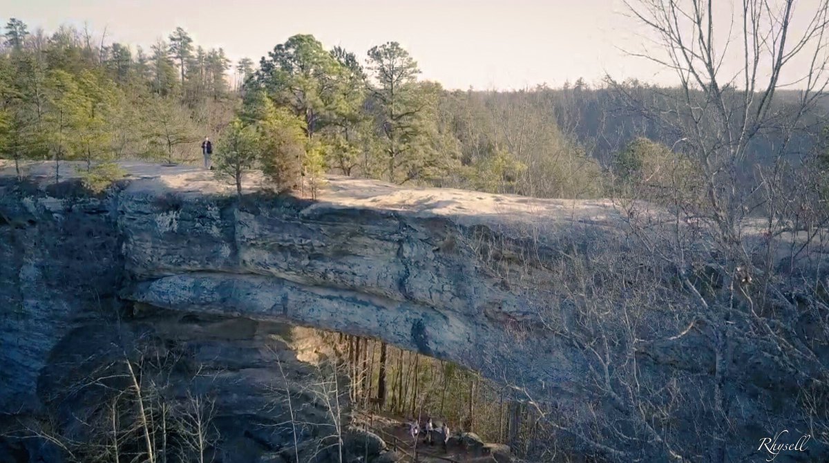 HysellAaron's tweet photo. Our February 70° weather! @WSAZJoshFitz @MaryReedRunyon1 @Kentuckyweather @SpencerWeather @BillMeck @micahharriswx #NaturalBridgeKY https://t.co/g8YTQitYAl