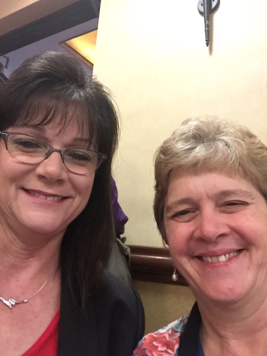 CFL_ARNPs's tweet image. @ARNPsusan &amp;amp; Cindy Parsons #NPslead #PROnetworking