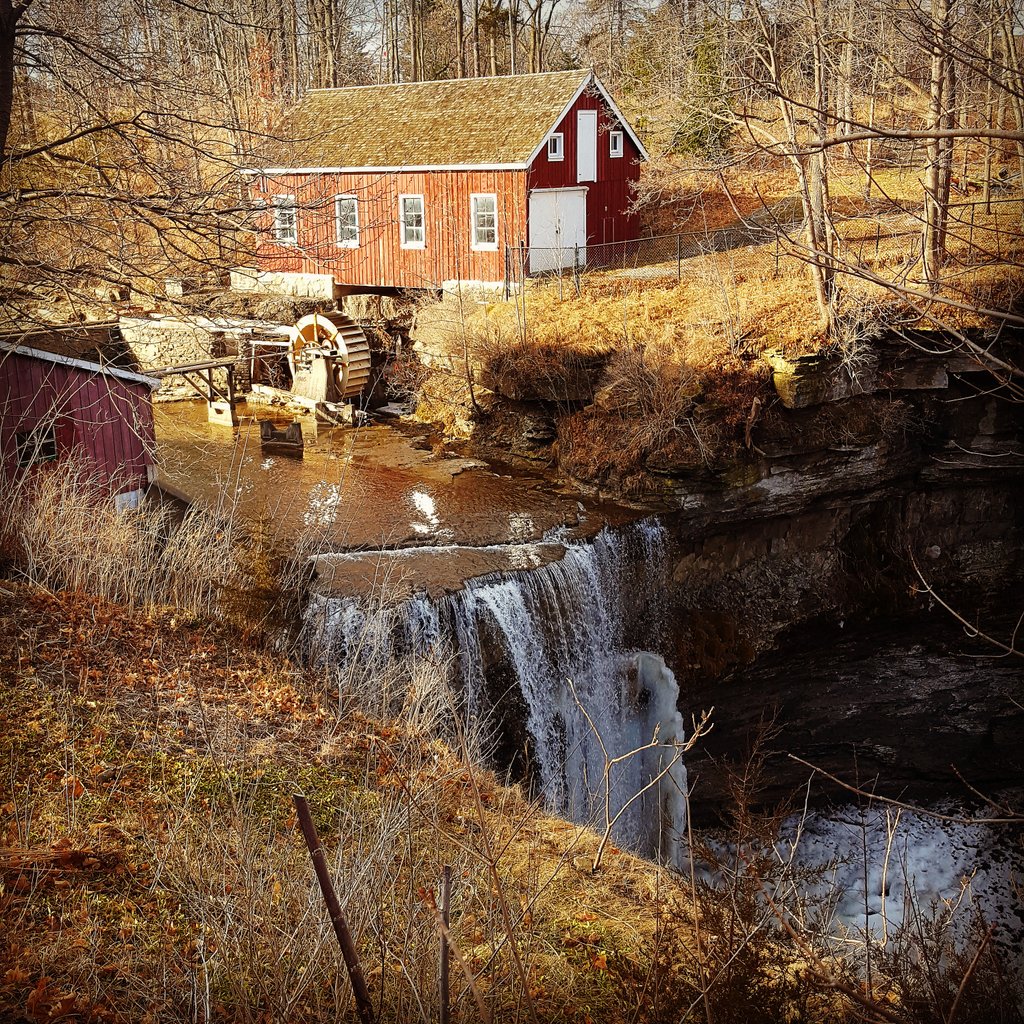 Beautiful area to explore #decewfalls #morningstarmill #pureontario #waterfalls #ontariowaterfalls