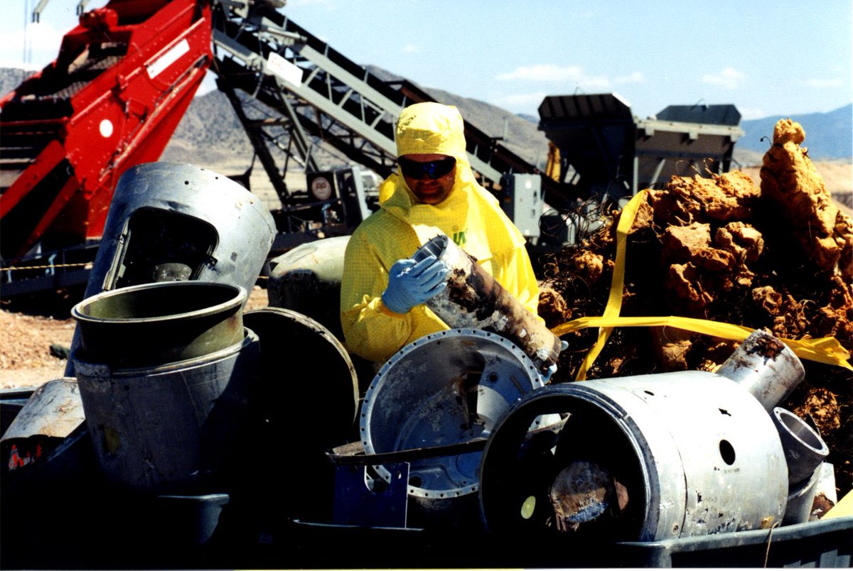 Casillic's tweet image. #Sandia Classified Waste Landfill project uncovers artifacts of Labs' early days. environmental restoration Proj. Classified dumpster diving